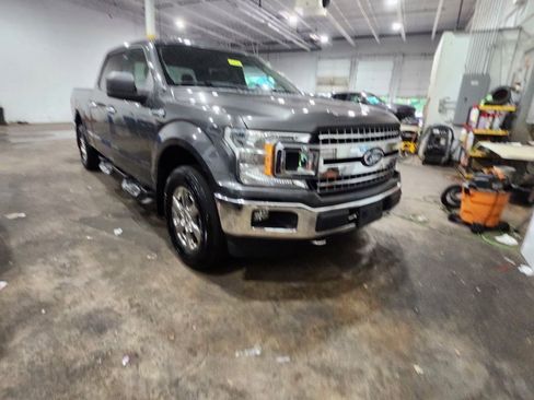 Used 2018 Ford F150 4x4 SuperCrew image 1