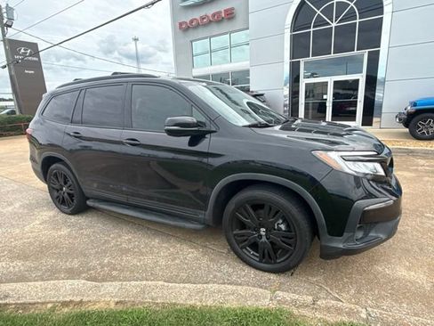 Used 2022 Honda Pilot Black Edition image 2