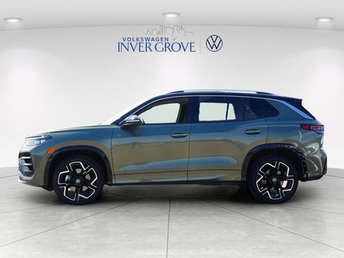 Certified 2026 Volkswagen Tiguan SEL R-Line AWD/4WD image 4