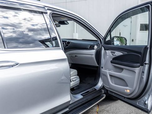 Used 2021 Honda Ridgeline RTL-E image 17