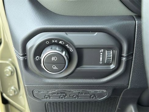 New 2026 Jeep Gladiator Mojave image 31