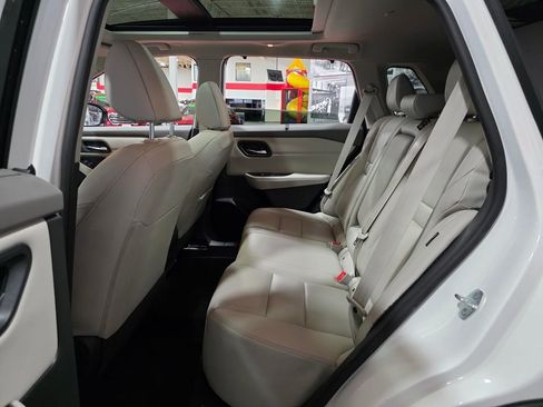 Used 2023 Nissan Rogue SL w/ SL Premium Package AWD/4WD image 21
