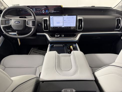 New 2026 Ford Expedition Platinum AWD/4WD image 9