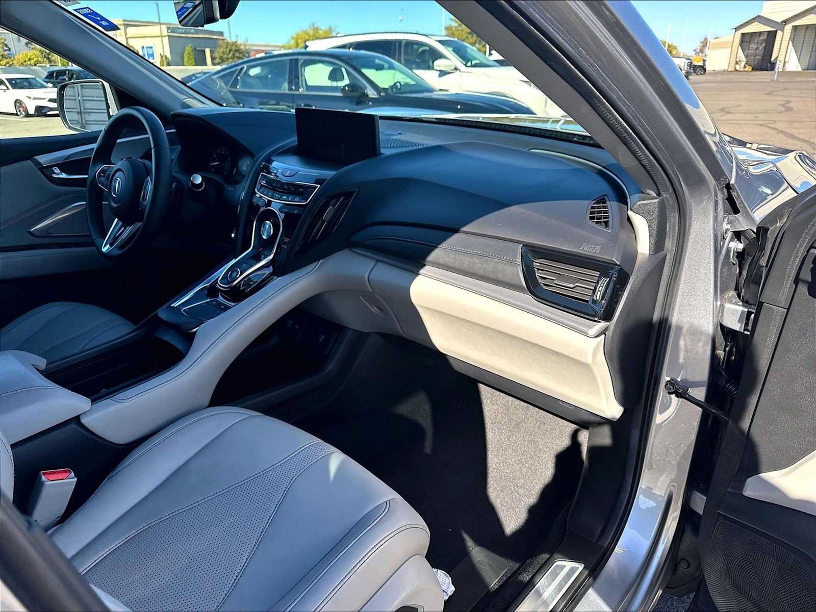 Used 2019 Acura RDX w/ Technology Package AWD/4WD image 16