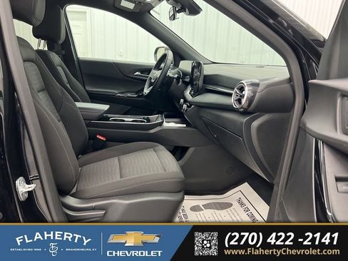 Used 2025 Chevrolet Equinox LT image 15