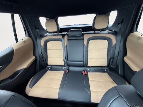 New 2026 Chevrolet Equinox ACTIV w/ Convenience Package III AWD/4WD image 13