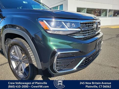 Certified 2021 Volkswagen Atlas SE w/ Panoramic Sunroof Package image 3