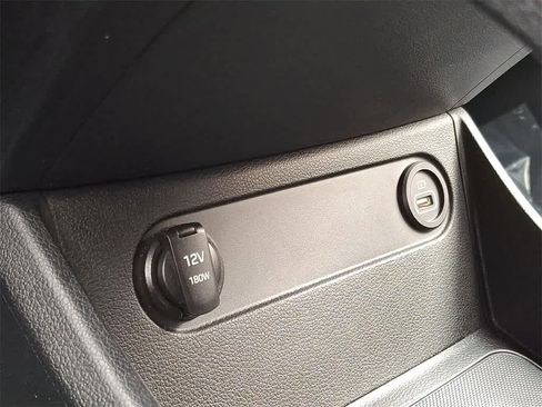 Used 2023 Hyundai Santa Fe SEL Premium image 23