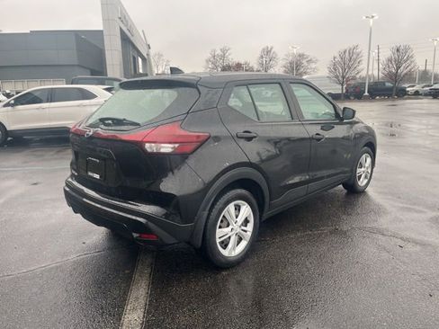 Used 2024 Nissan Kicks S image 8