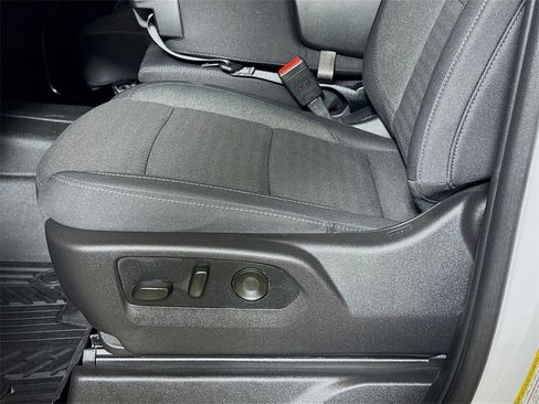 Certified 2026 Chevrolet Silverado 1500 LT image 17