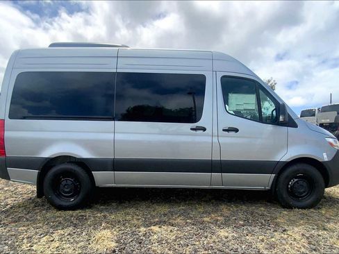New 2025 Mercedes-Benz Sprinter 2500 image 6