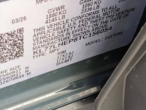 New 2026 Chevrolet Trax LT w/ LT Convenience Package FWD image 16