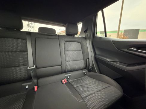 Used 2025 Chevrolet Equinox LT image 36