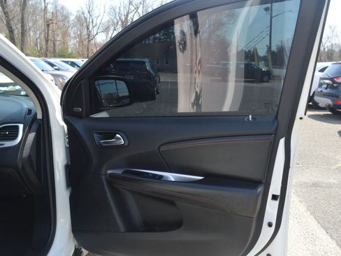 Used 2015 Dodge Journey R/T w/ Flexible Seating Group image 27