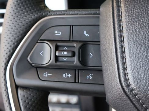Used 2025 Toyota Sequoia SR5 w/ SR5 Premium Package AWD/4WD image 26