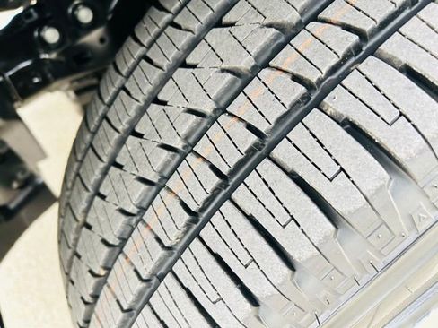 New 2026 RAM 1500 4x4 Crew Cab image 15