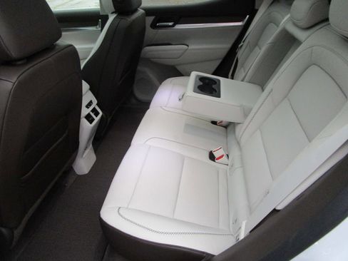 New 2026 GMC Terrain Denali AWD/4WD image 18