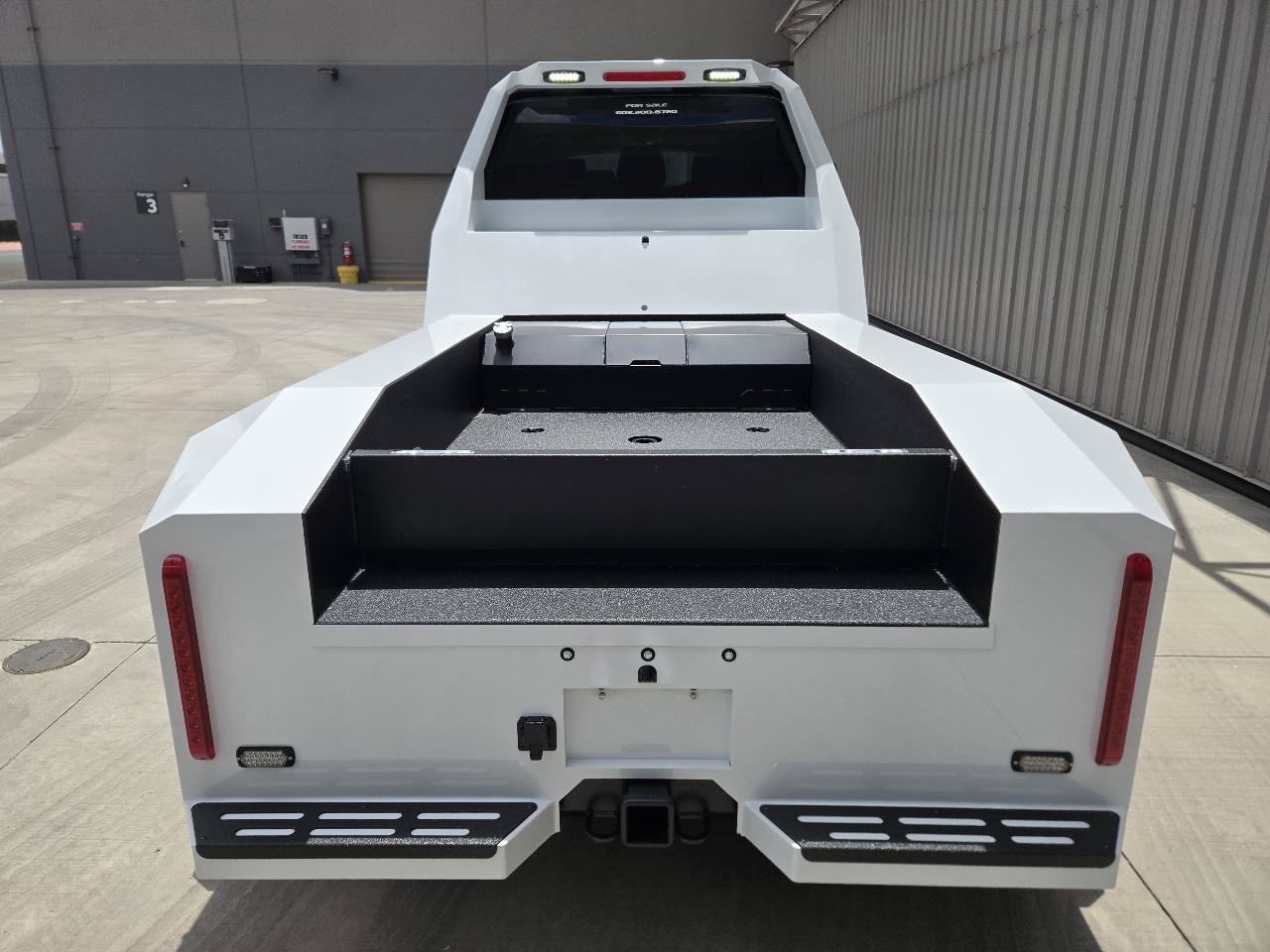 Used 2026 Ford F650 2WD Crew Cab Super Duty image 16