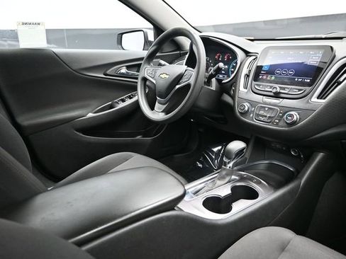 Used 2021 Chevrolet Malibu LS w/ Driver Confidence Package II image 15