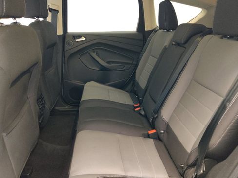 Used 2016 Ford Escape SE w/ Equipment Group 201A AWD/4WD image 18