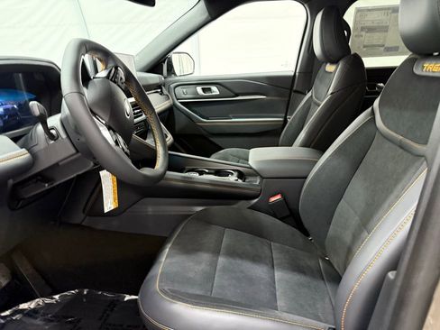 New 2026 Ford Explorer Tremor w/ Tremor Convenience Package image 13
