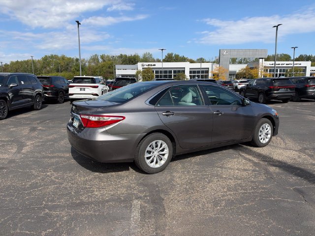 Used 2017 Toyota Camry LE FWD image 20