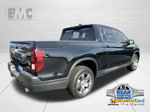 Used 2024 Honda Ridgeline TrailSport image 3