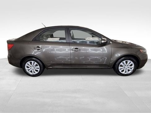 Used 2010 Kia Forte EX image 10
