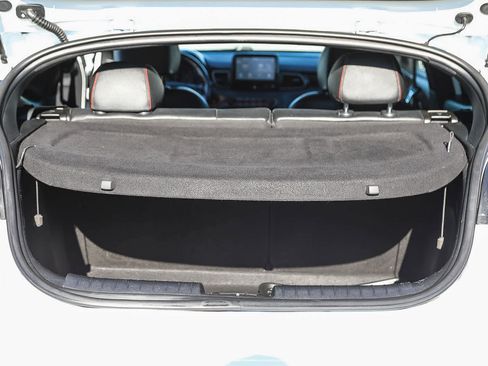 Used 2019 Hyundai Veloster 2.0 Premium image 26