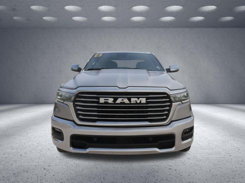 Used 2025 RAM 1500 Laramie AWD/4WD image 8