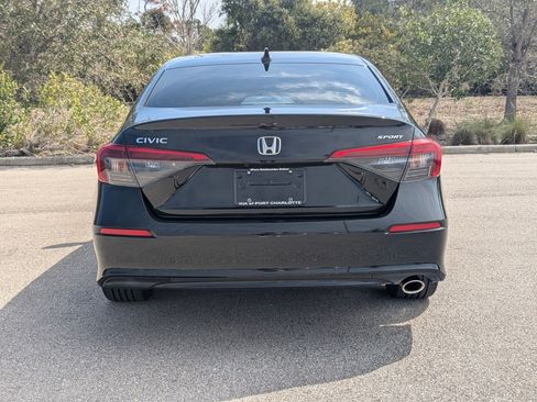 Used 2022 Honda Civic Sport image 5