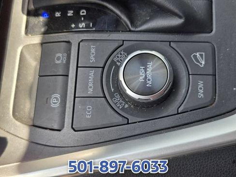Used 2020 Toyota RAV4 Limited AWD/4WD image 26