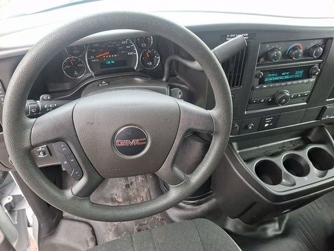 Used 2024 GMC Savana 2500 w/ Driver Convenience Package image 12