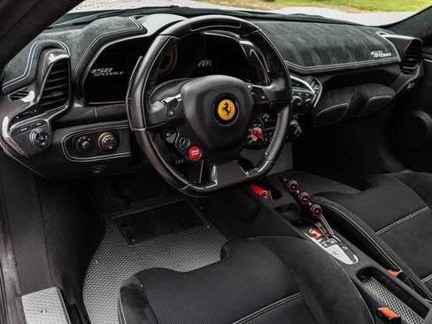 Used 2014 Ferrari 458 Speciale Coupe RWD image 36