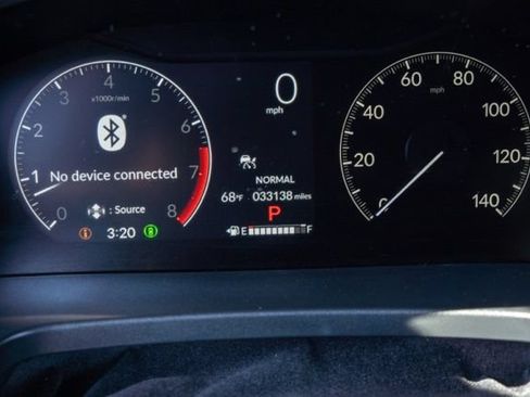 Used 2025 Honda Pilot TrailSport image 20