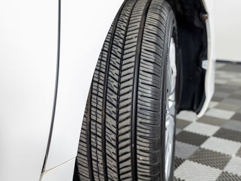 Used 2012 Toyota Camry LE image 37