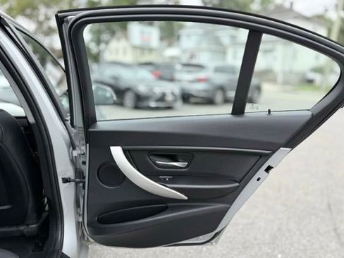 Used 2014 BMW 320i xDrive Sedan image 26