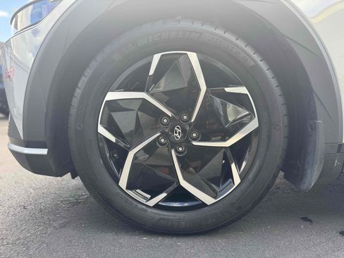 Used 2024 Hyundai Ioniq 5 SEL image 39