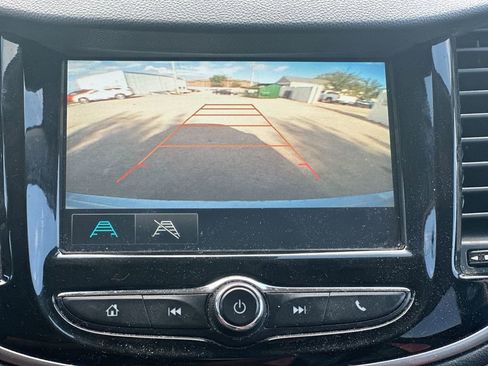 Used 2017 Chevrolet Trax LT w/ LT Convenience Package image 29