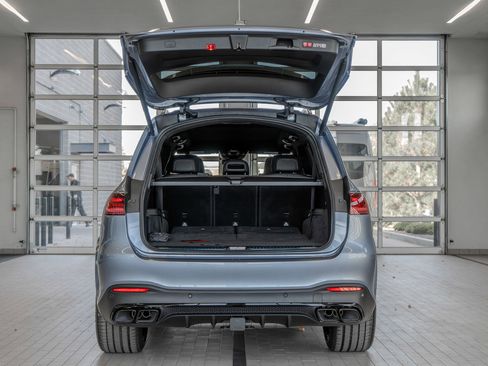 New 2026 Mercedes-Benz GLS 63 AMG 4MATIC image 16