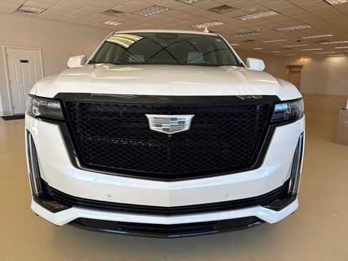 Used 2022 Cadillac Escalade Sport Platinum AWD/4WD image 5