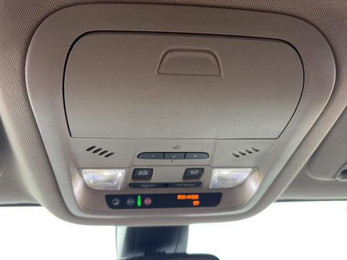 Used 2018 GMC Acadia Denali w/ Technology Package image 25