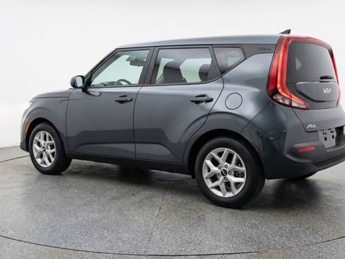 Used 2025 Kia Soul LX w/ LX Technology Package image 6