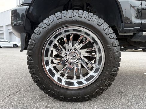 Used 2021 Ford F250 Platinum image 13