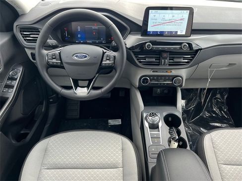 Used 2025 Ford Escape Active w/ Cold Weather Package image 16