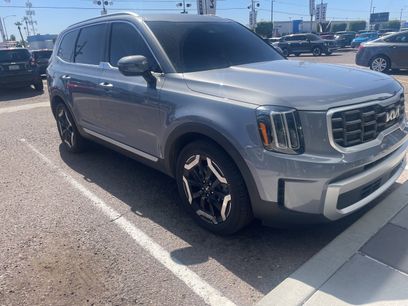 Used 2023 Kia Telluride S