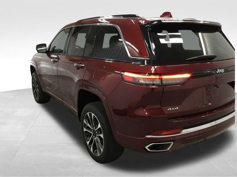 Used 2022 Jeep Grand Cherokee Overland image 33
