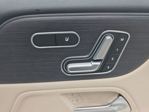New 2026 Mercedes-Benz GLA 250 4MATIC image 17
