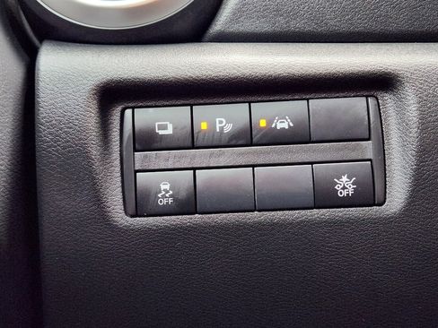 Used 2024 Nissan Versa S w/ Trunk Package image 22