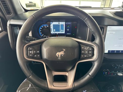 Used 2023 Ford Bronco Outer Banks AWD/4WD image 18